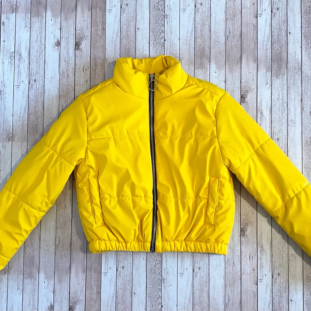 Yellow cropped puffer jacket coat xs small